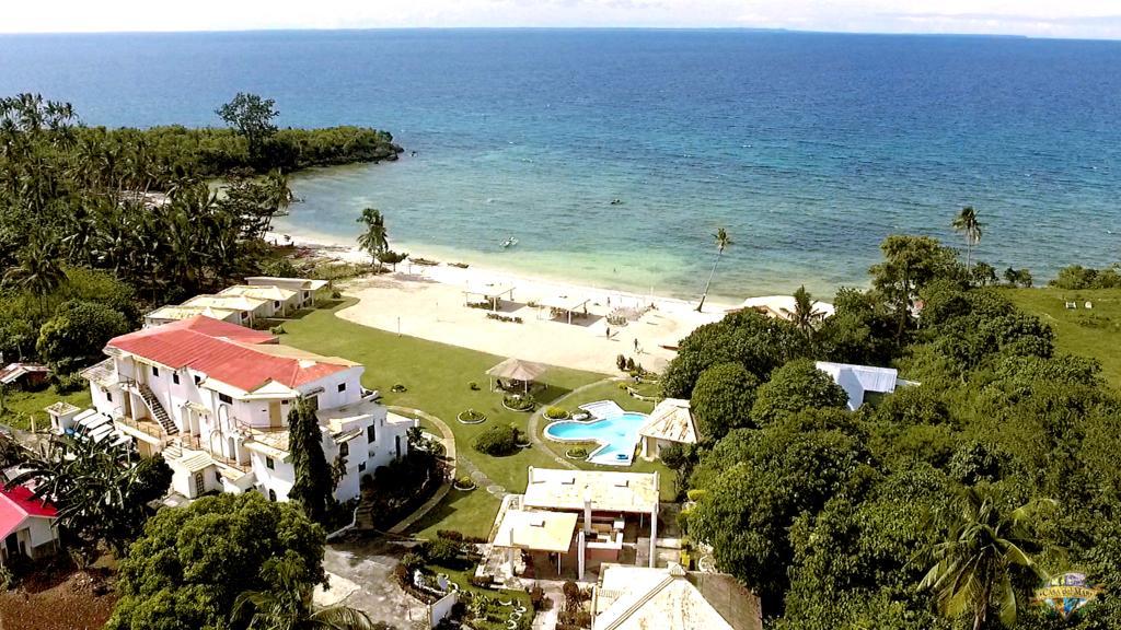 Casa Del Mar Beach Resort San Remigio  Exterior photo